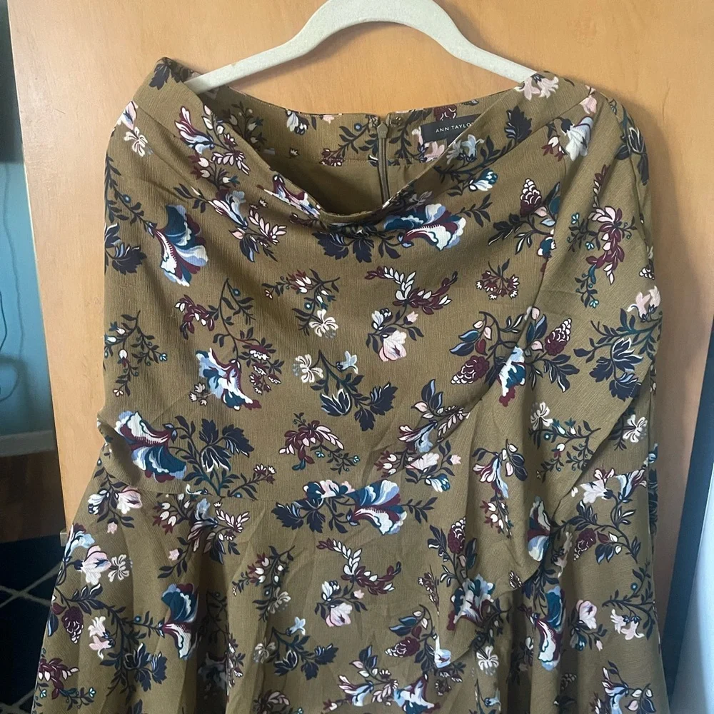 Ann Taylor Olive Floral Circle Skirt with Navy & Burgundy Accents - Picture 1 of 3